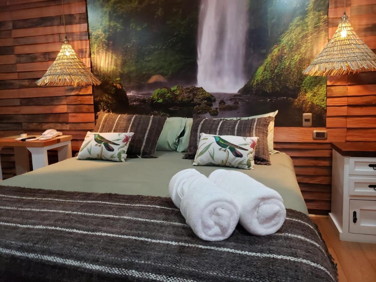 Hotel Boutique Tierra De Islas Chiloe Кастро Екстериор снимка
