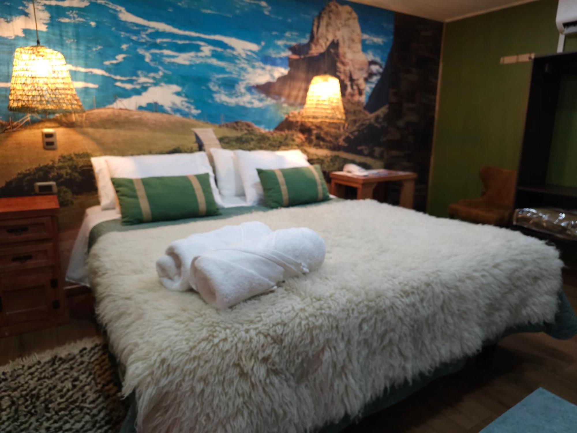 Hotel Boutique Tierra De Islas Chiloe Кастро Екстериор снимка
