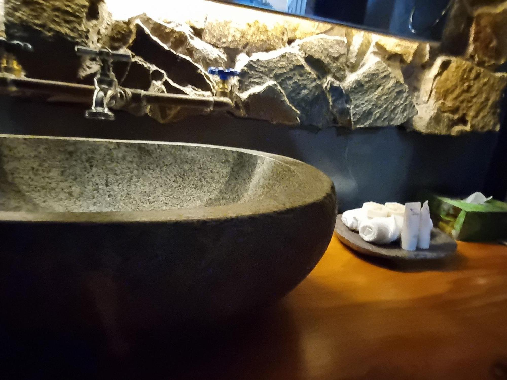 Hotel Boutique Tierra De Islas Chiloe Кастро Екстериор снимка