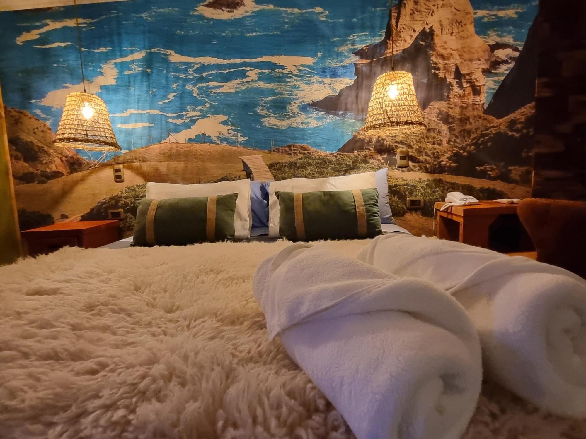 Hotel Boutique Tierra De Islas Chiloe Кастро Екстериор снимка