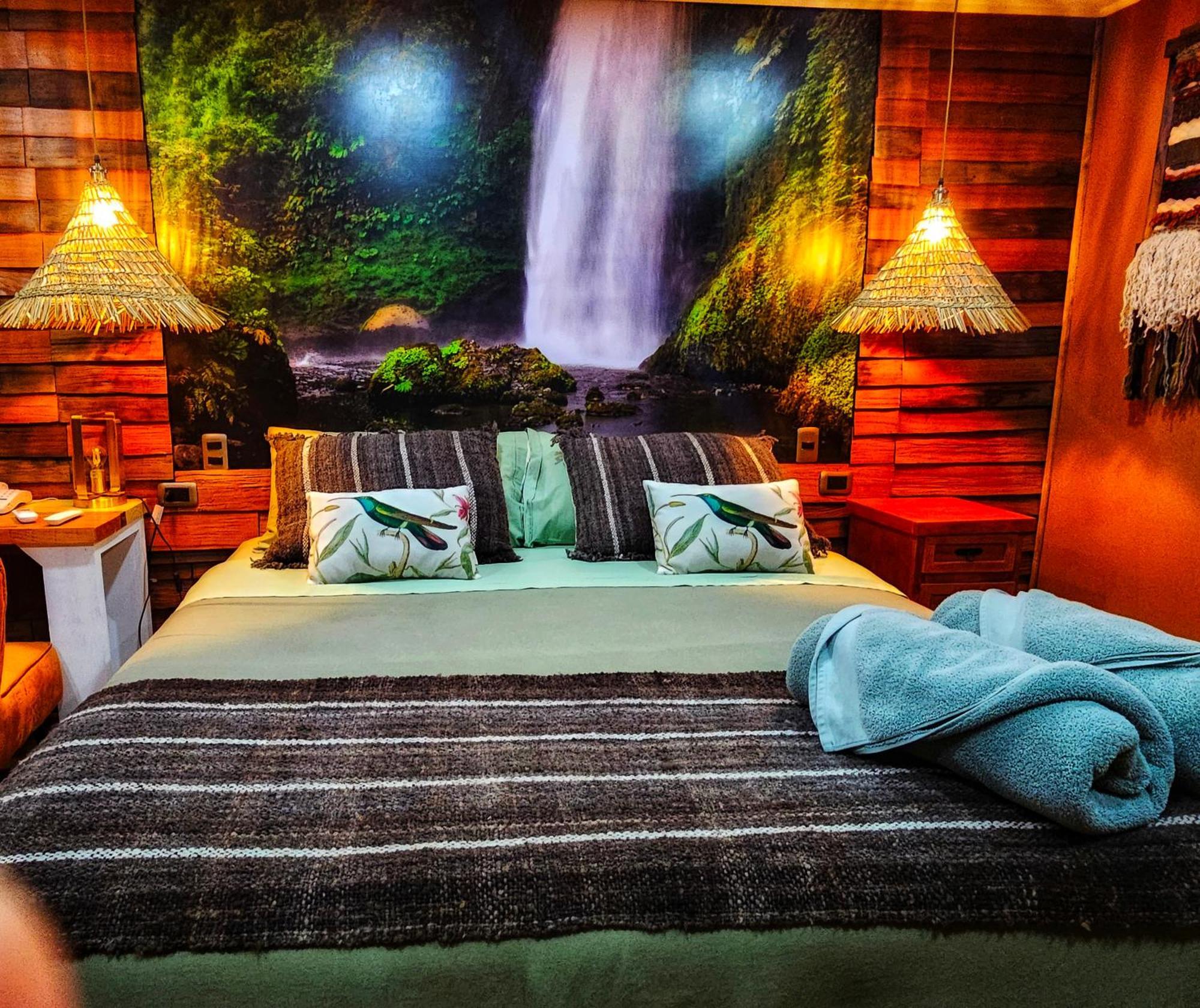 Hotel Boutique Tierra De Islas Chiloe Кастро Екстериор снимка